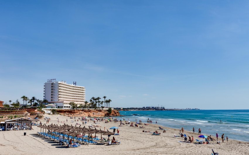 Herverkoop - Villa -
Orihuela Costa - Costa Blanca