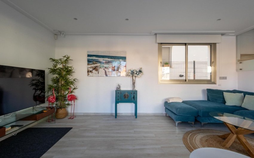 Herverkoop - Villa -
Orihuela Costa - Costa Blanca