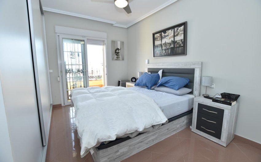 Herverkoop - Villa -
Orihuela Costa - Costa Blanca