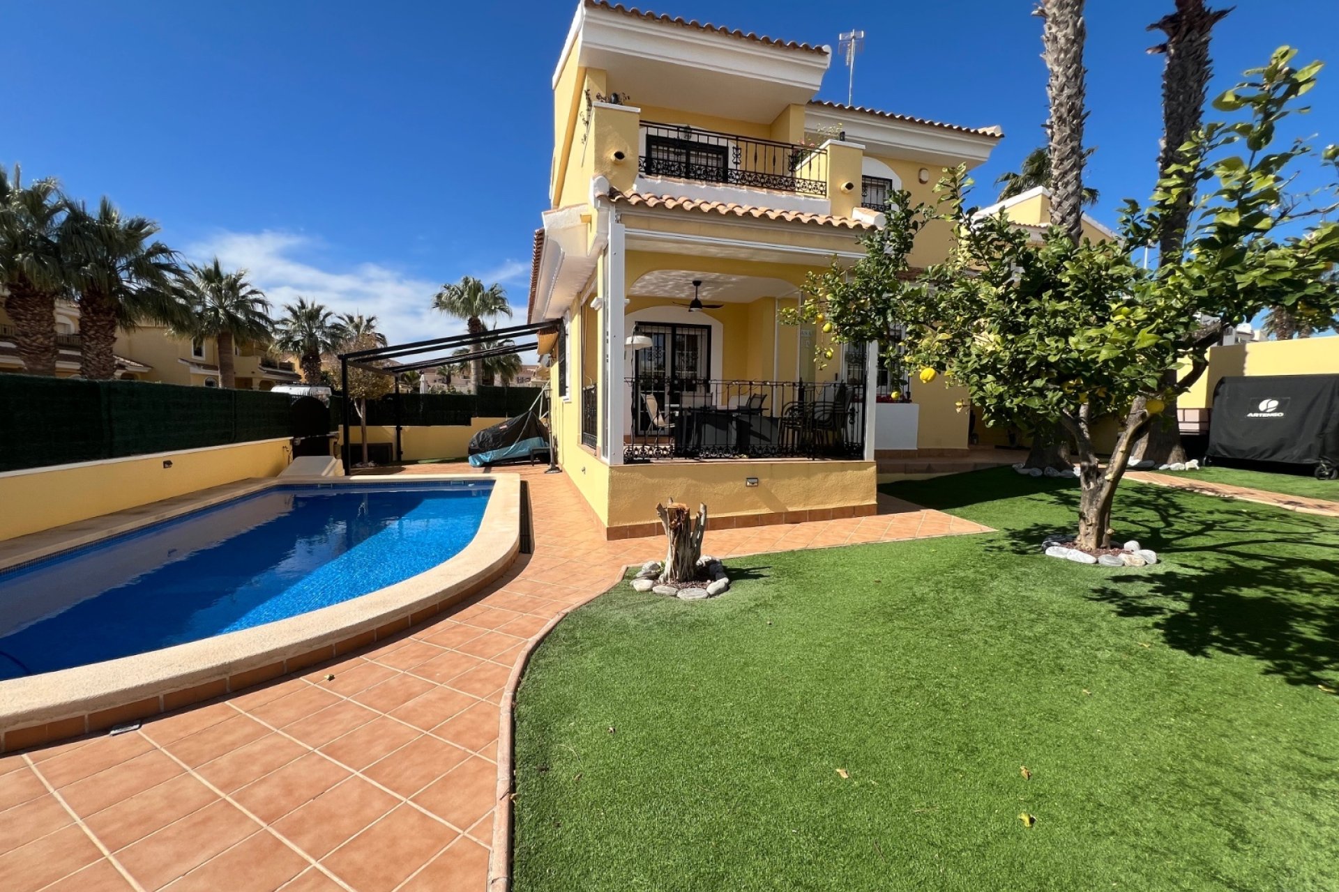 Herverkoop - Villa -
Orihuela Costa - Costa Blanca