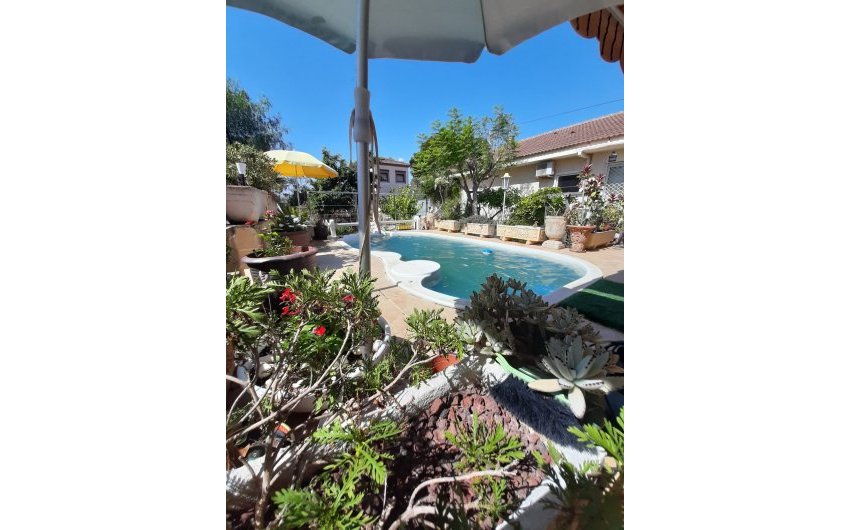 Herverkoop - Villa -
Orihuela Costa - Costa Blanca