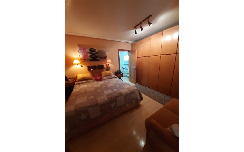 Herverkoop - Villa -
Orihuela Costa - Costa Blanca