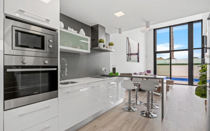 Herverkoop - Villa -
Orihuela Costa - Costa Blanca