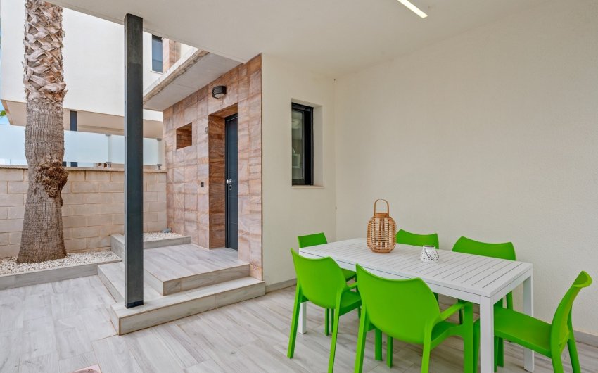 Herverkoop - Villa -
Orihuela Costa - Costa Blanca