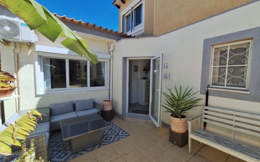 Herverkoop - Villa -
Orihuela Costa - Costa Blanca