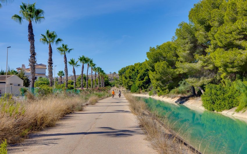 Herverkoop - Villa -
Orihuela Costa - Costa Blanca