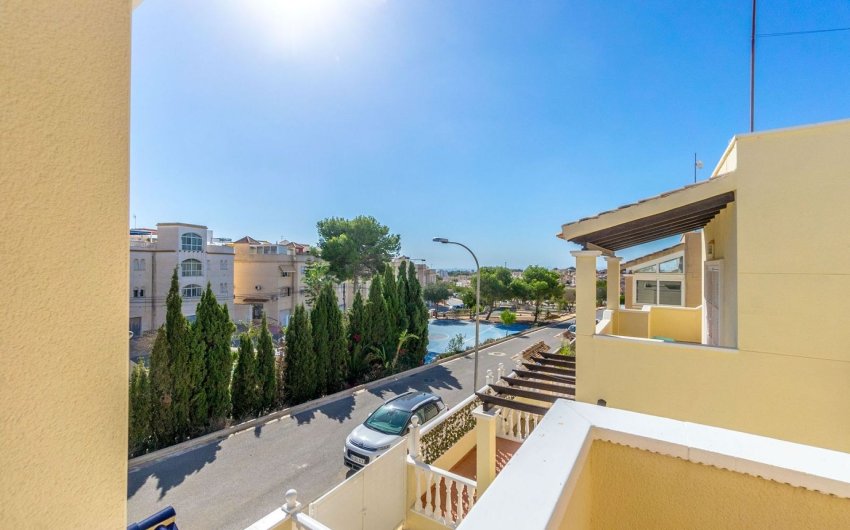 Herverkoop - Villa -
Orihuela Costa - Costa Blanca