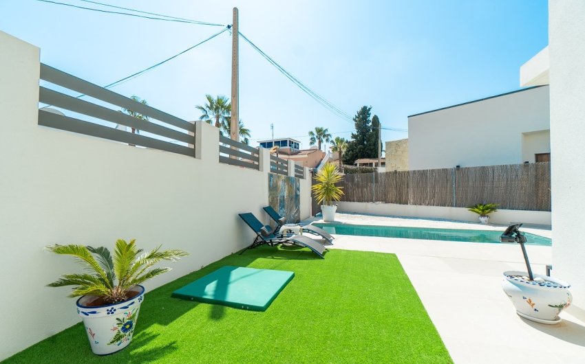 Herverkoop - Villa -
Orihuela Costa - Costa Blanca