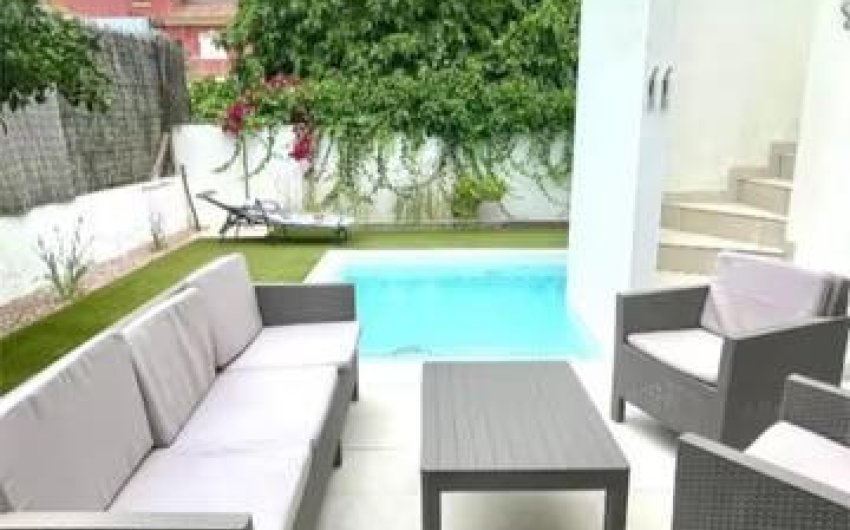 Herverkoop - Villa -
Orihuela Costa - Costa Blanca