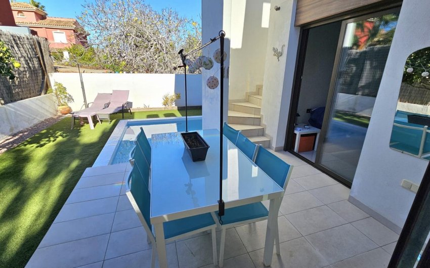 Herverkoop - Villa -
Orihuela Costa - Costa Blanca