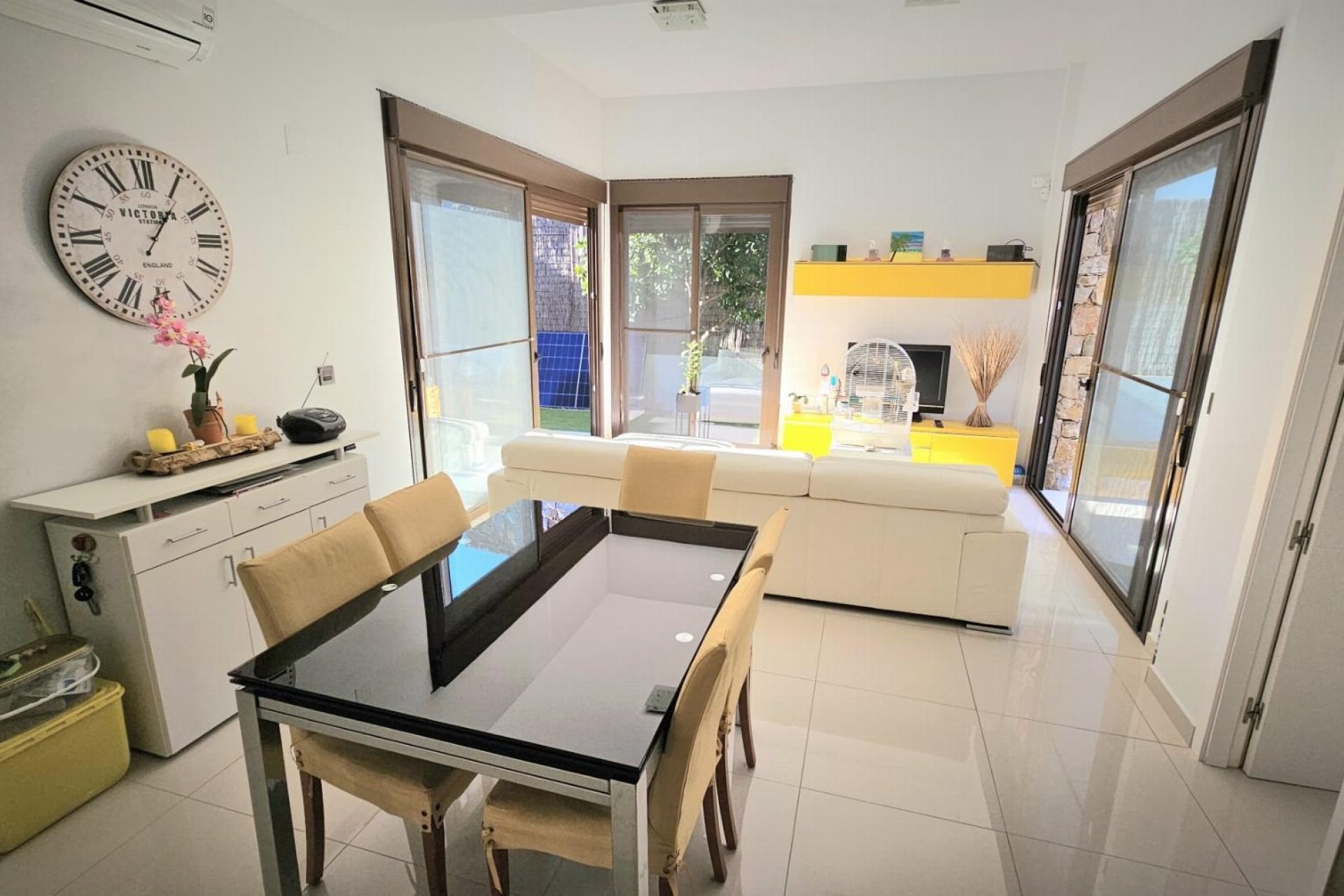 Herverkoop - Villa -
Orihuela Costa - Costa Blanca