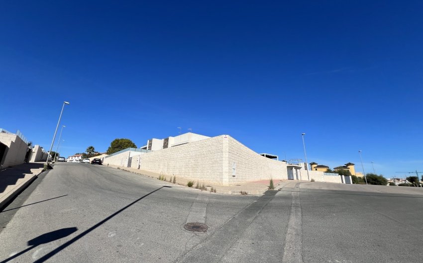 Herverkoop - Villa -
Orihuela Costa - Costa Blanca