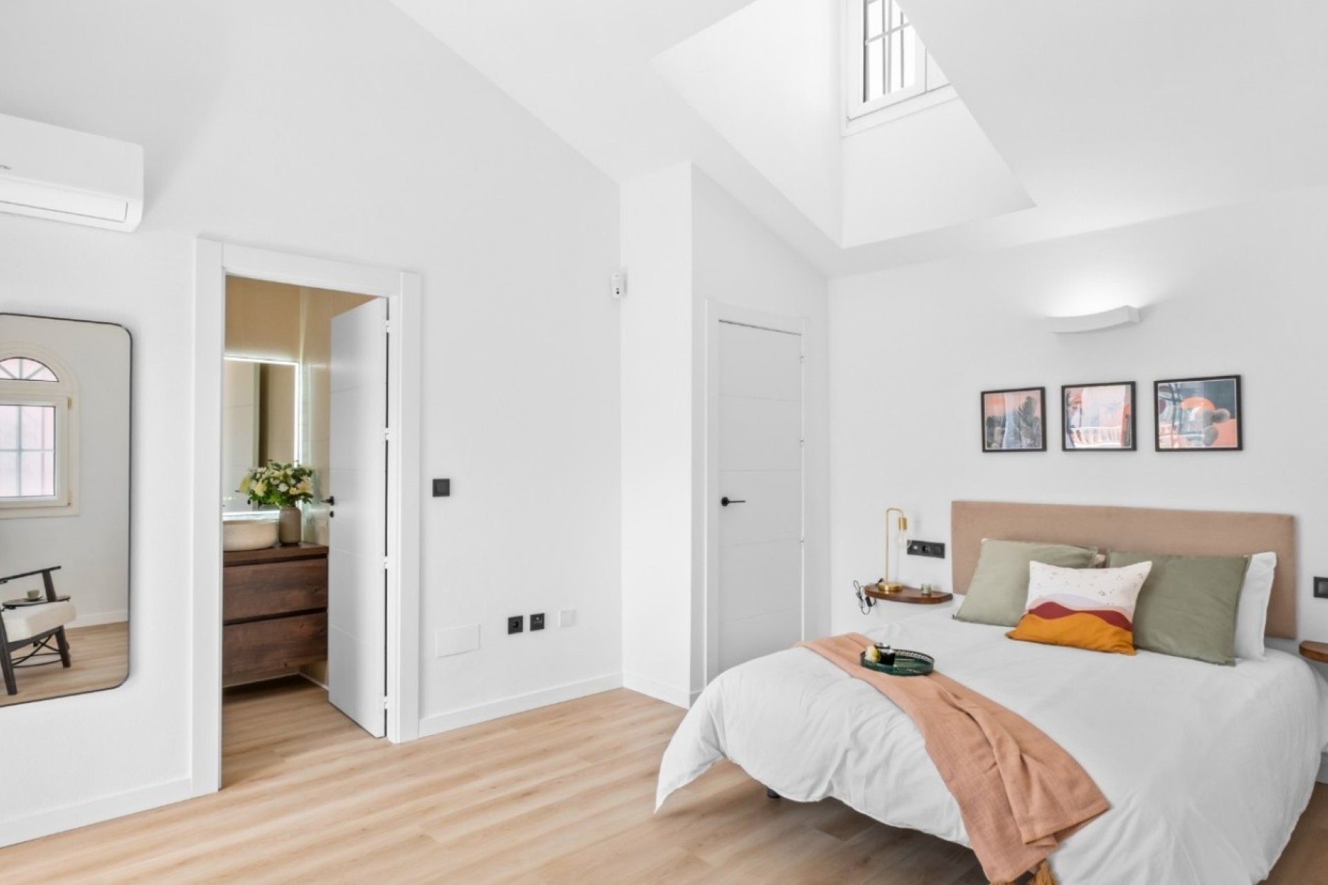 Herverkoop - Villa -
Orihuela Costa - Costa Blanca
