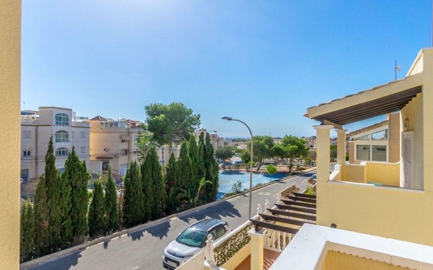 Herverkoop - Villa -
Orihuela Costa - Costa Blanca