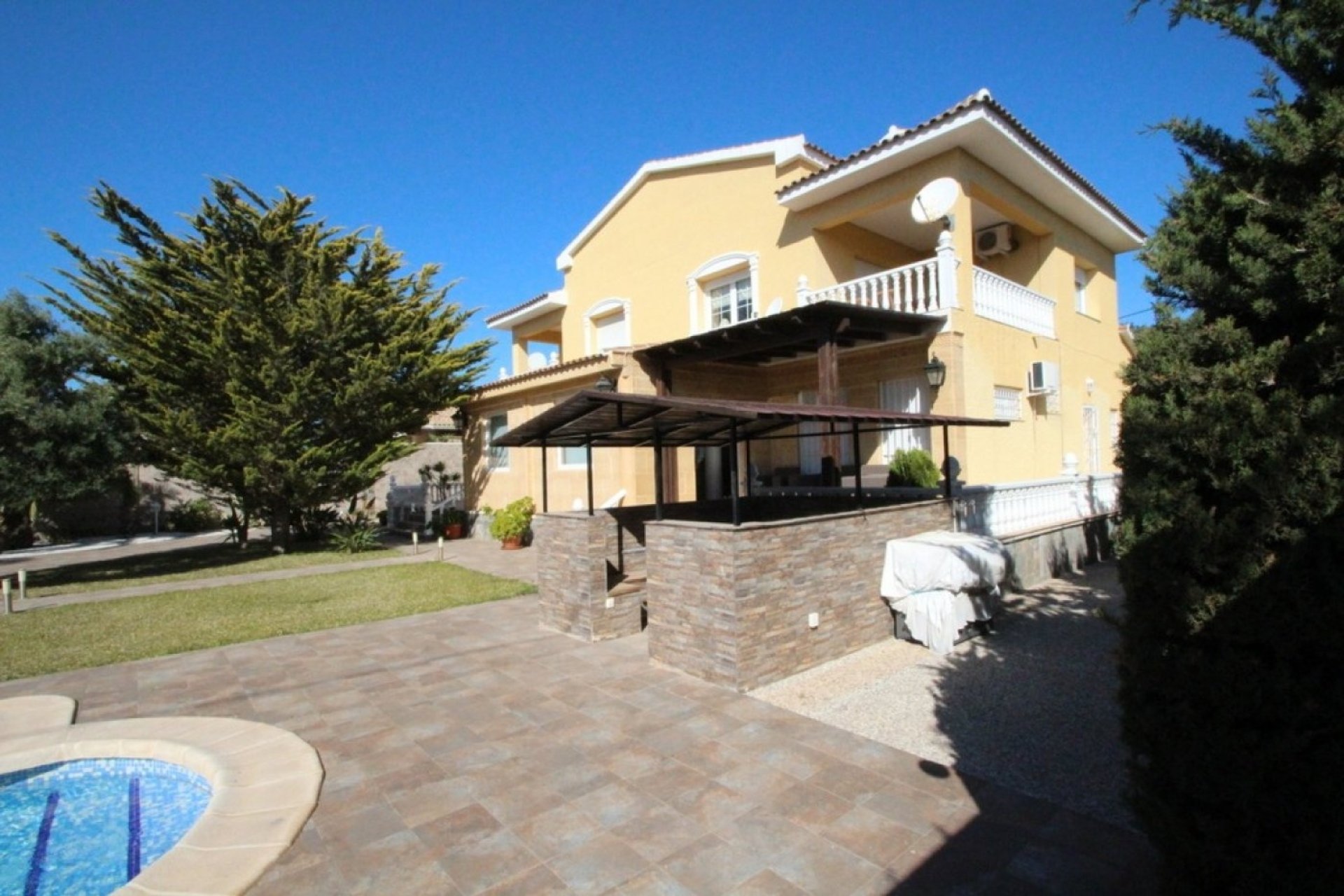 Herverkoop - Villa -
Orihuela Costa - Costa Blanca