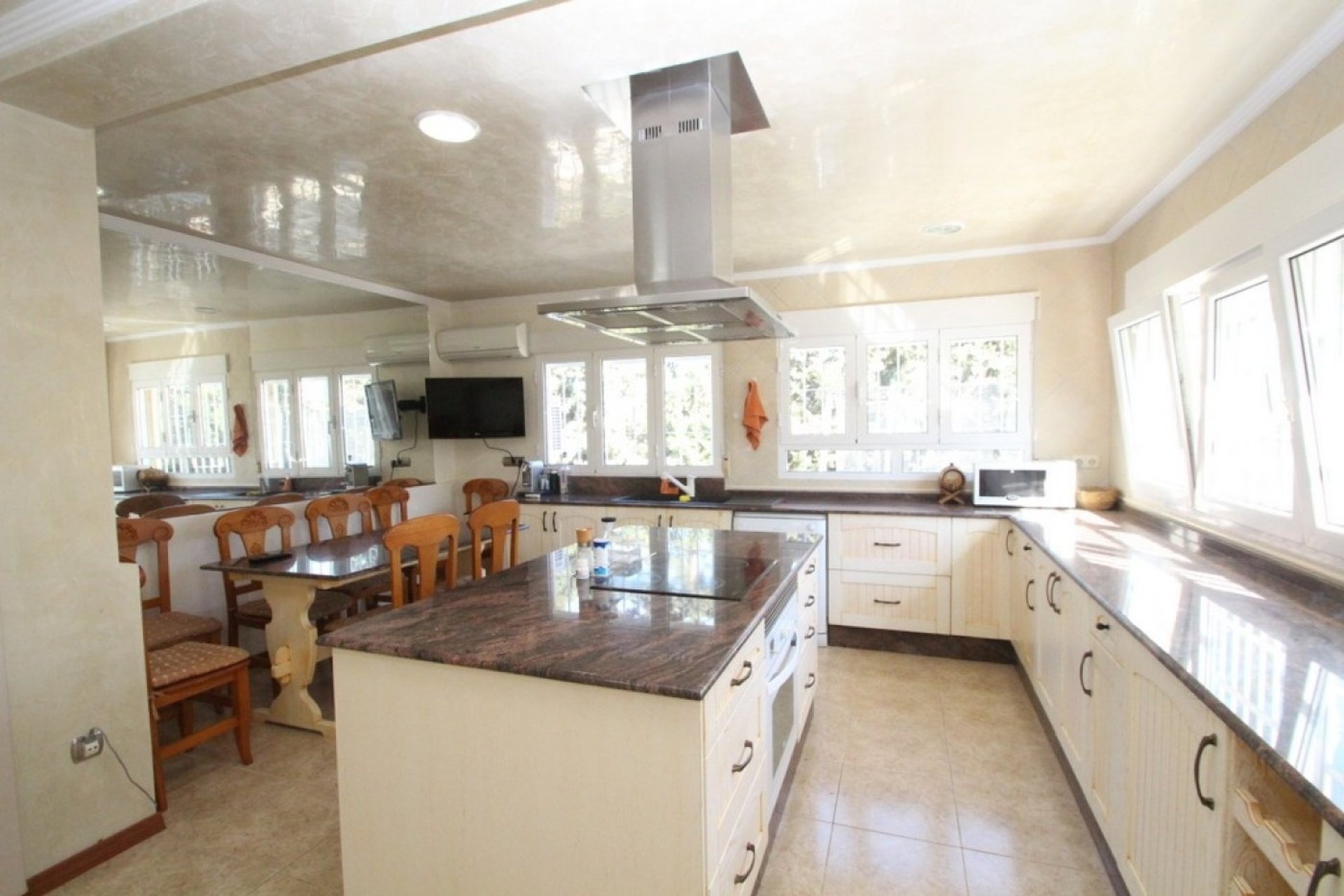 Herverkoop - Villa -
Orihuela Costa - Costa Blanca