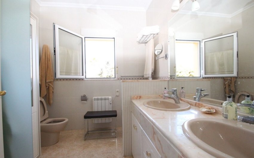 Herverkoop - Villa -
Orihuela Costa - Costa Blanca