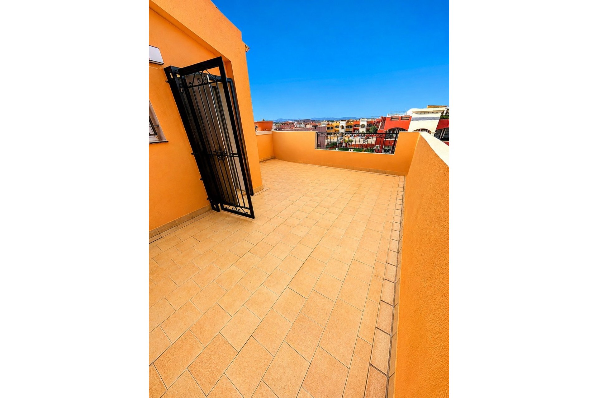 Herverkoop - Villa -
Orihuela Costa - Costa Blanca