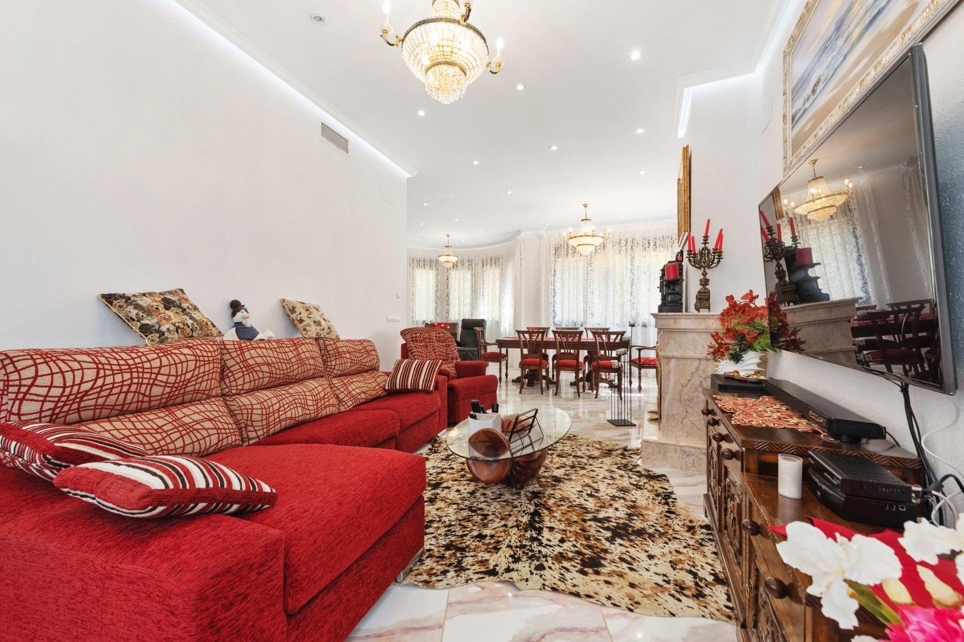 Herverkoop - Villa -
Orihuela Costa - Costa Blanca