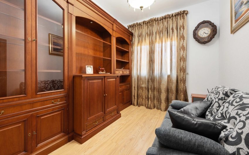 Herverkoop - Villa -
Orihuela Costa - Costa Blanca