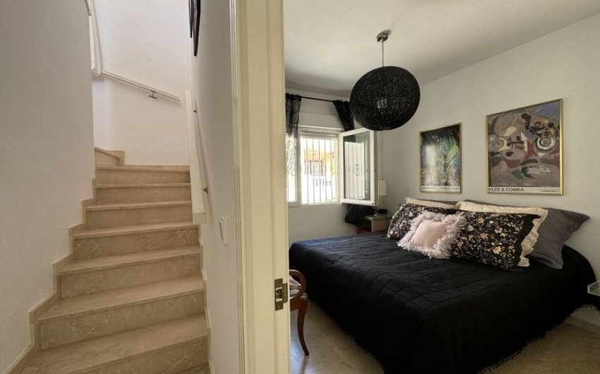 Herverkoop - Villa -
Orihuela Costa - Costa Blanca