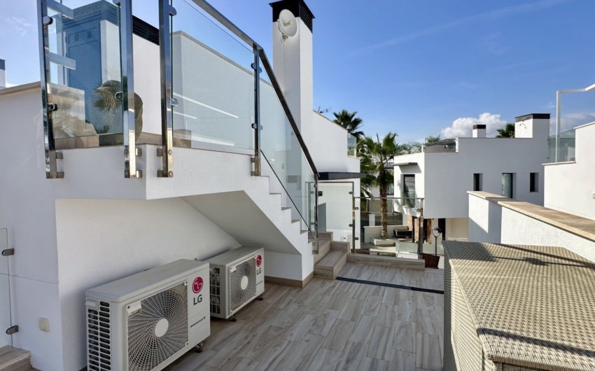 Herverkoop - Villa -
Orihuela Costa - Costa Blanca