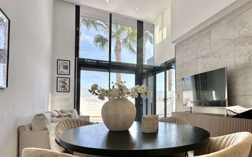 Herverkoop - Villa -
Orihuela Costa - Costa Blanca