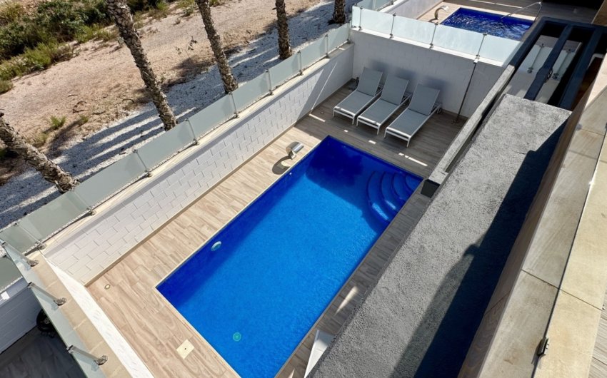Herverkoop - Villa -
Orihuela Costa - Costa Blanca