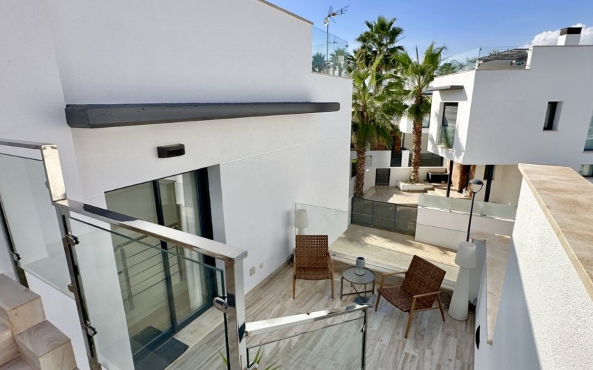 Herverkoop - Villa -
Orihuela Costa - Costa Blanca