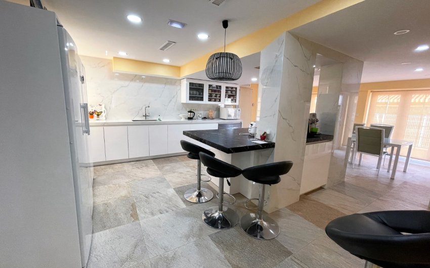 Herverkoop - Villa -
Orihuela Costa - Costa Blanca