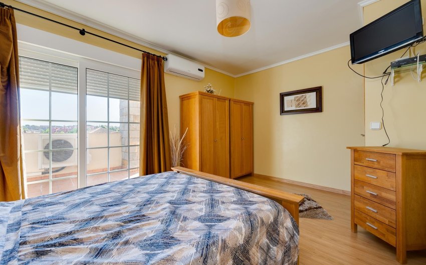 Herverkoop - Villa -
Orihuela Costa - Costa Blanca