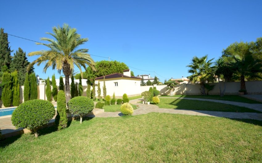 Herverkoop - Villa -
Orihuela Costa - Costa Blanca
