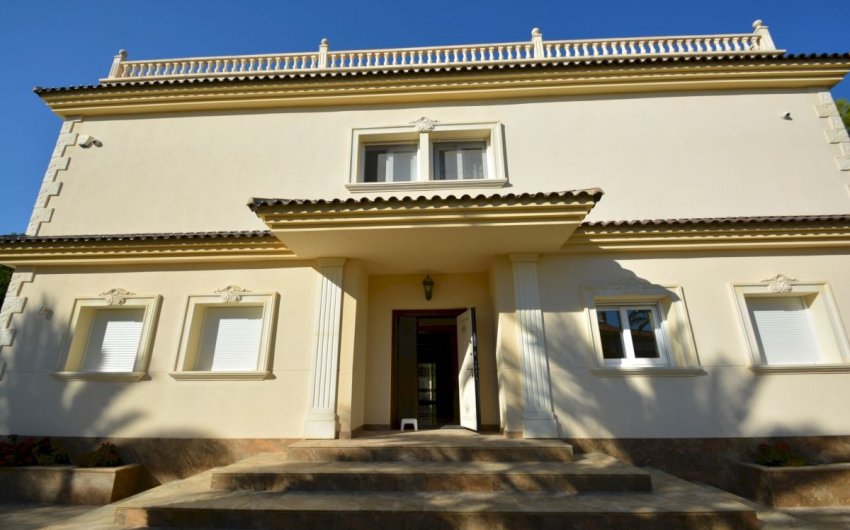 Herverkoop - Villa -
Orihuela Costa - Costa Blanca