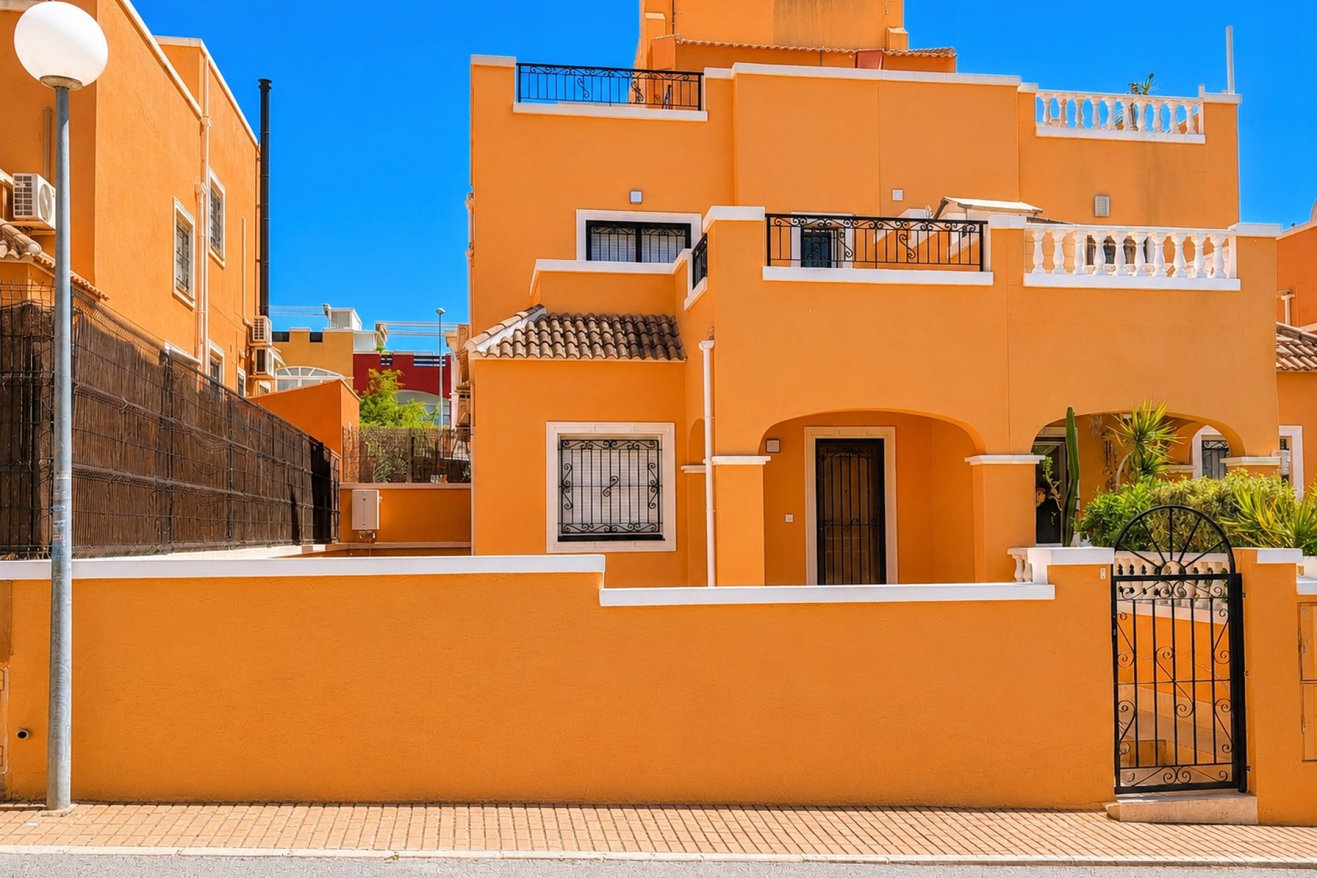 Herverkoop - Villa -
Orihuela Costa - Costa Blanca