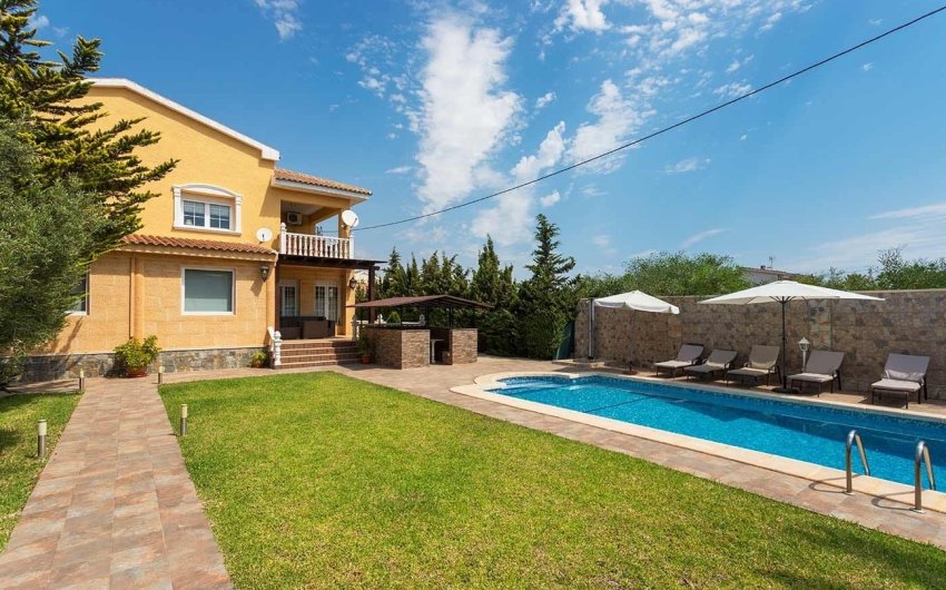 Herverkoop - Villa -
Orihuela Costa - Costa Blanca