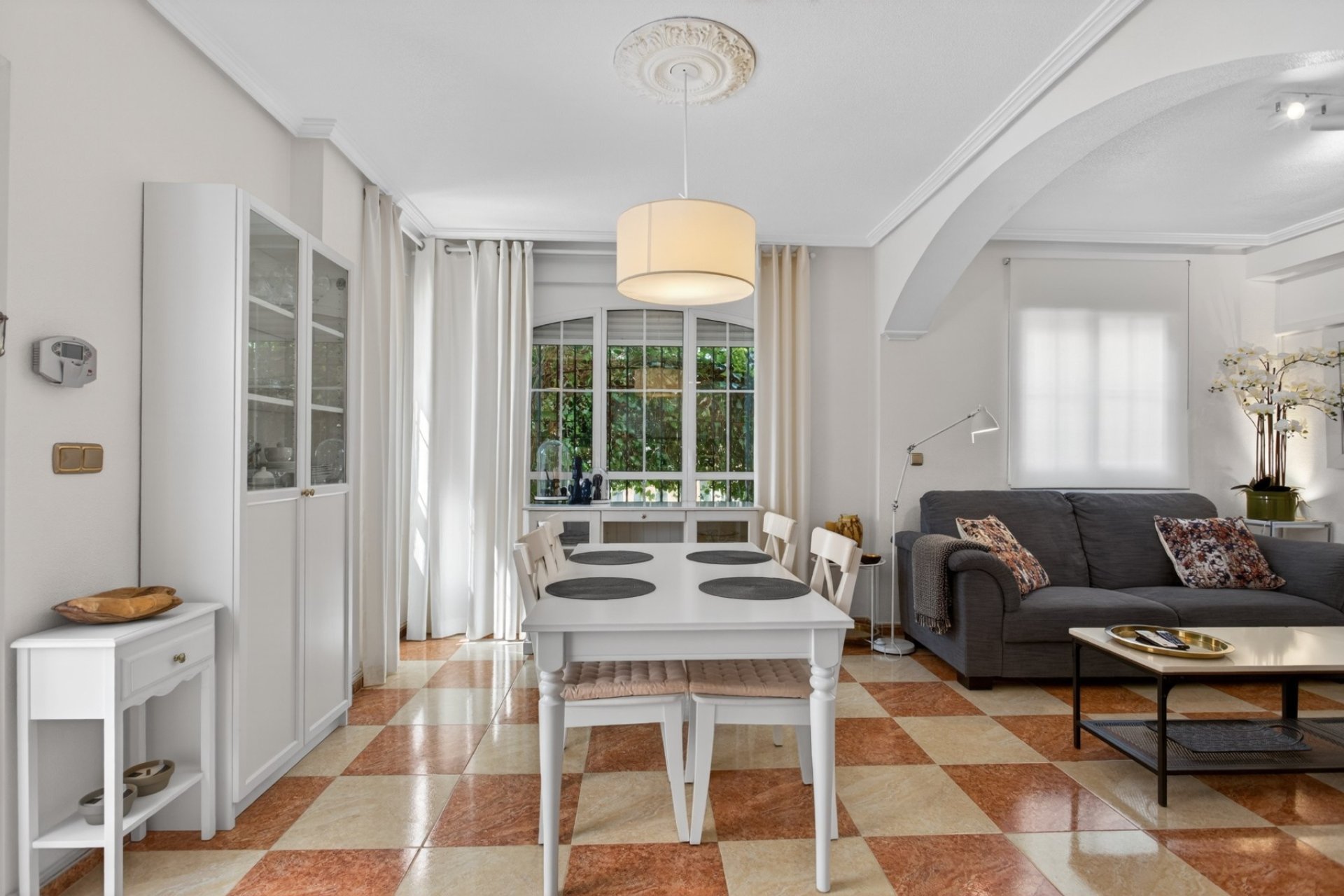 Herverkoop - Villa -
Orihuela Costa - Costa Blanca