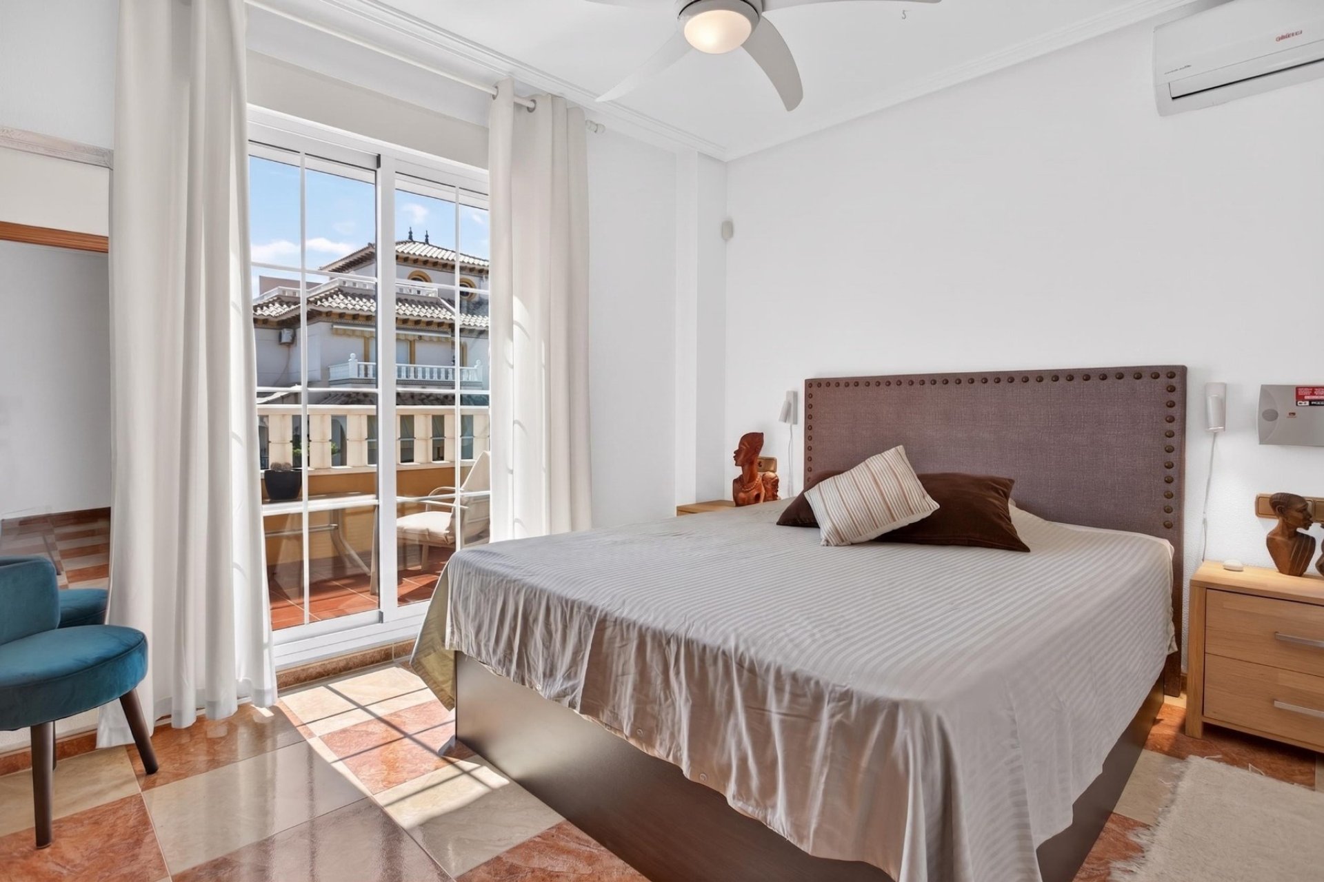 Herverkoop - Villa -
Orihuela Costa - Costa Blanca
