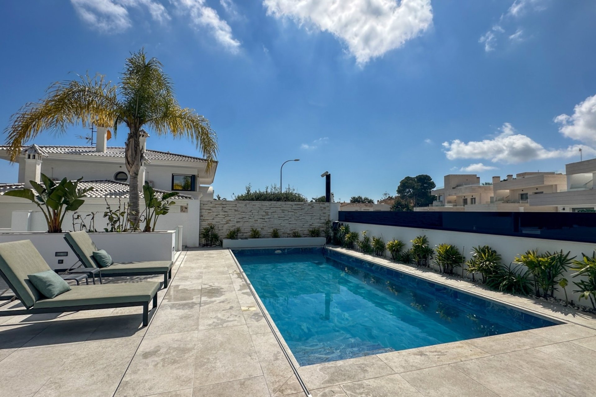 Herverkoop - Villa -
Orihuela Costa - Costa Blanca