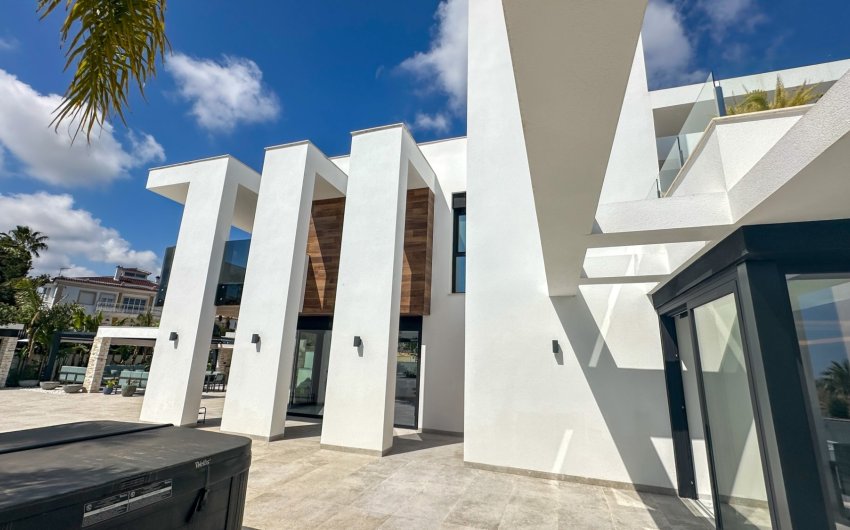 Herverkoop - Villa -
Orihuela Costa - Costa Blanca