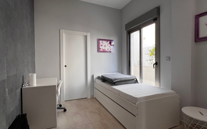 Herverkoop - Villa -
Orihuela Costa - Costa Blanca
