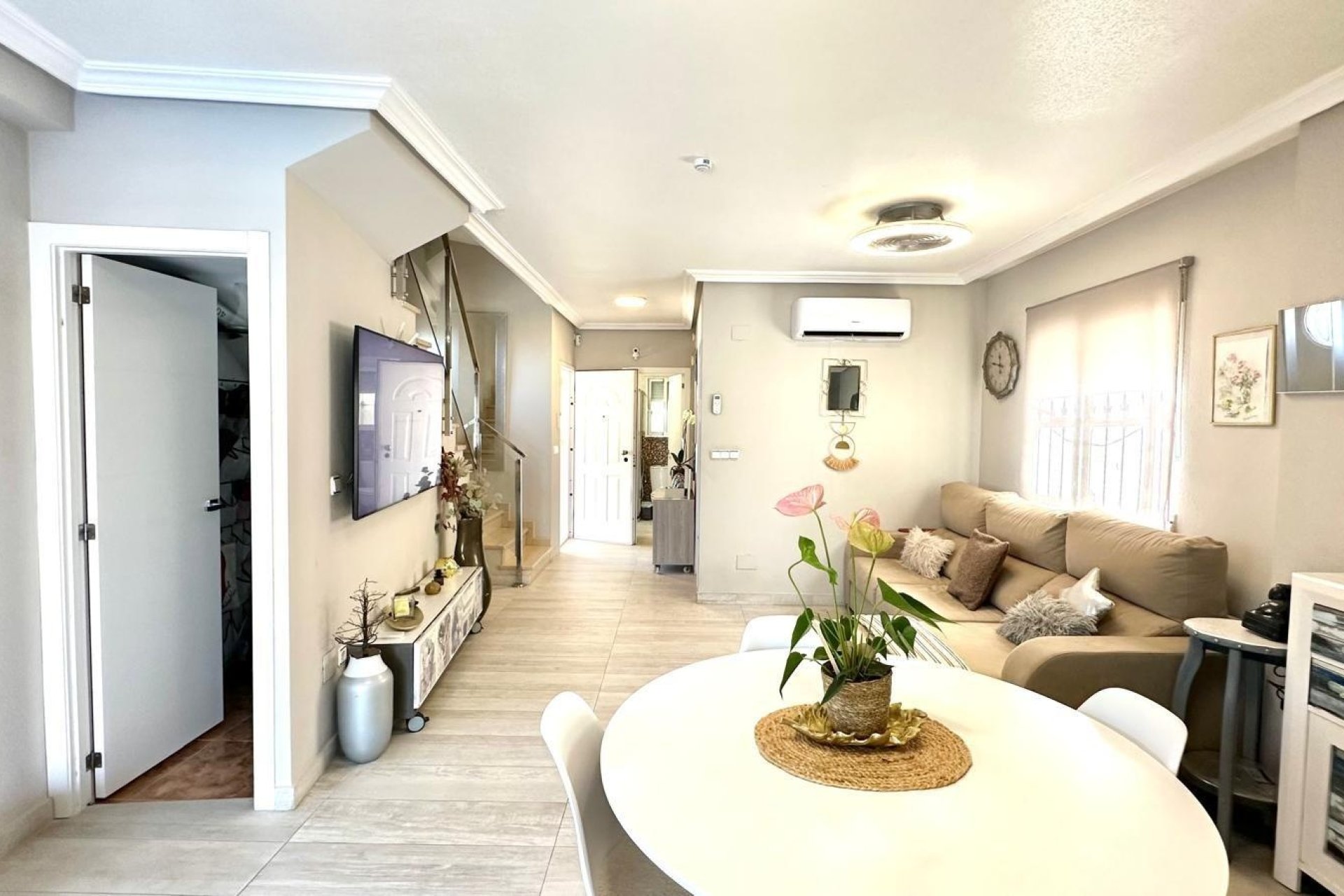 Herverkoop - Villa -
Orihuela Costa - La Regia