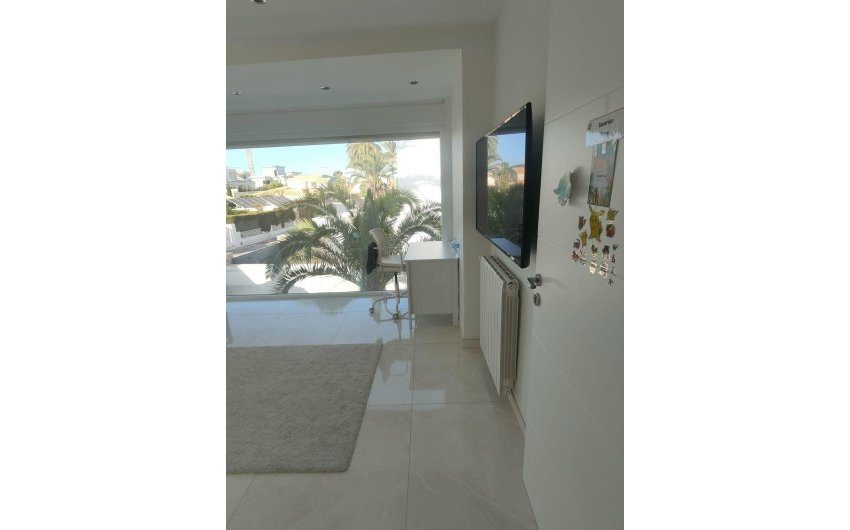 Herverkoop - Villa -
Orihuela Costa - La Zenia