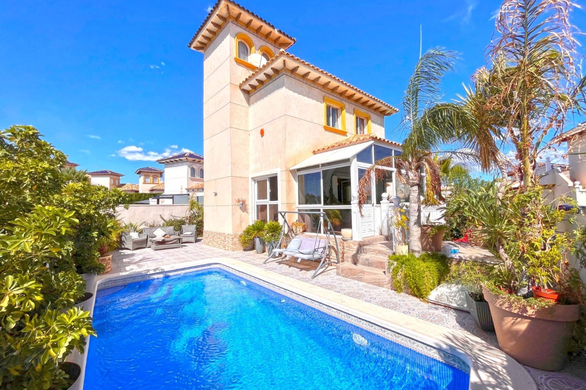 Herverkoop - Villa -
Orihuela Costa - La Zenia