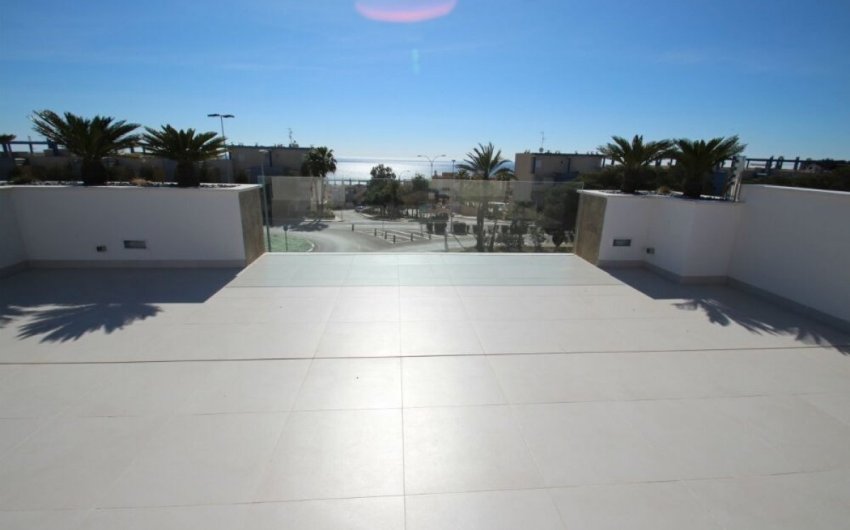Herverkoop - Villa -
Orihuela Costa - La Zenia