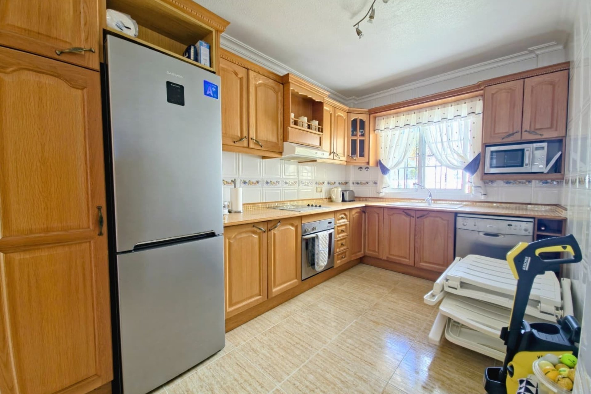 Herverkoop - Villa -
Orihuela Costa - Las Filipinas