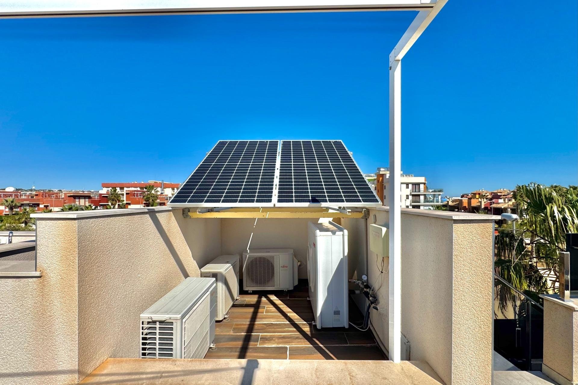 Herverkoop - Villa -
Orihuela Costa - Lomas de Cabo Roig