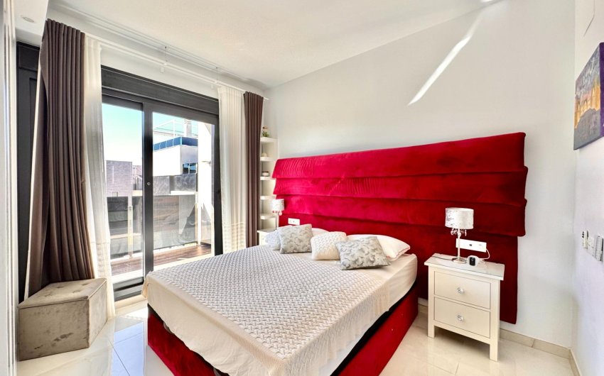 Herverkoop - Villa -
Orihuela Costa - Lomas de Cabo Roig