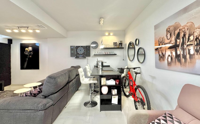 Herverkoop - Villa -
Orihuela Costa - Lomas de Cabo Roig