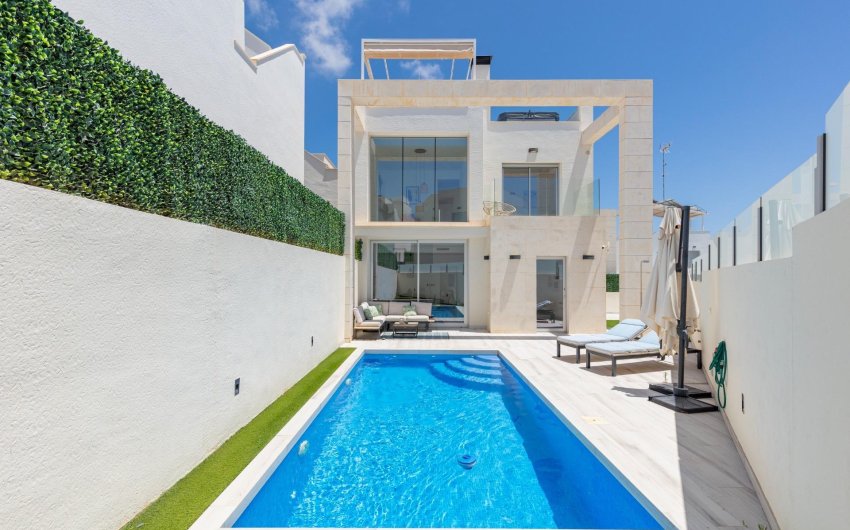 Herverkoop - Villa -
Orihuela Costa - Lomas de Cabo Roig