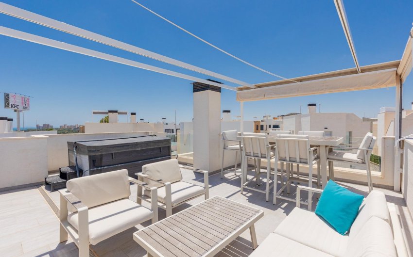 Herverkoop - Villa -
Orihuela Costa - Lomas de Cabo Roig